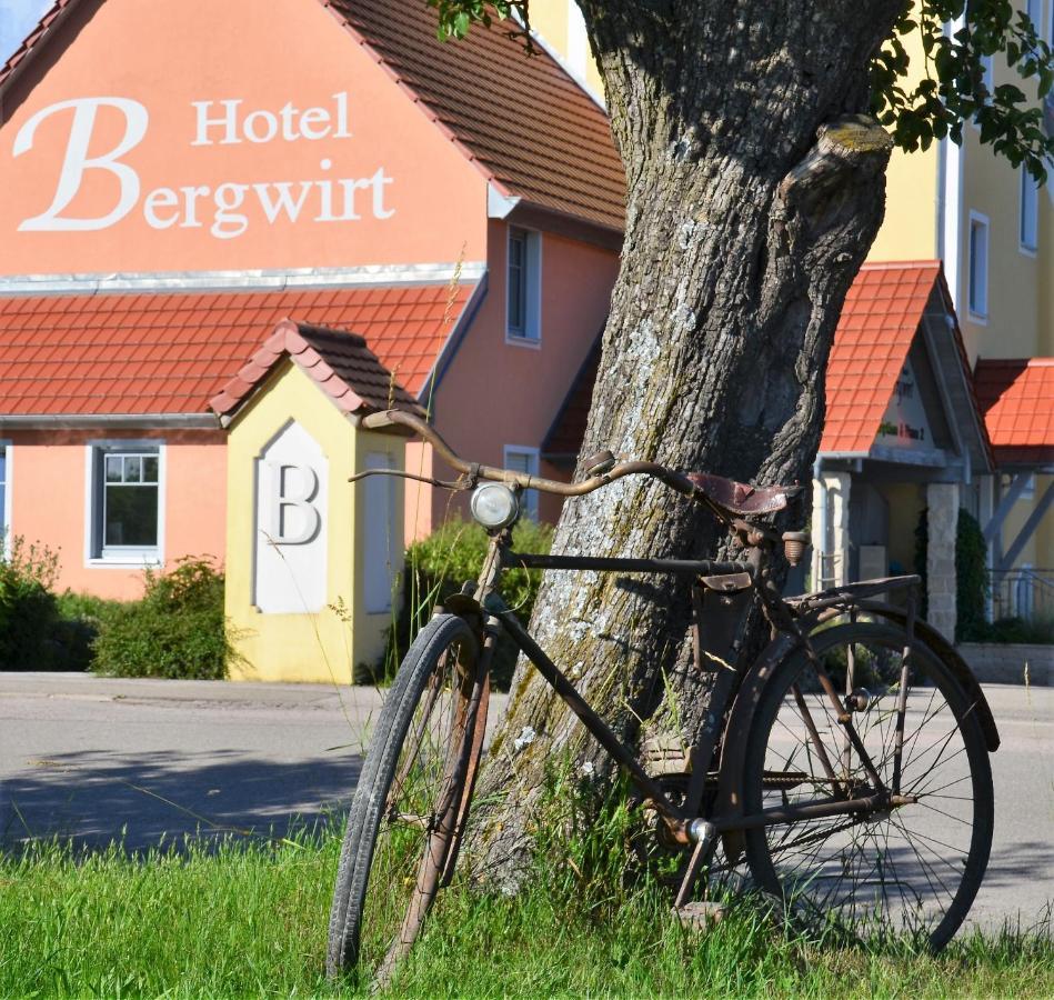 Hotel Bergwirt Herrieden Bagian luar foto