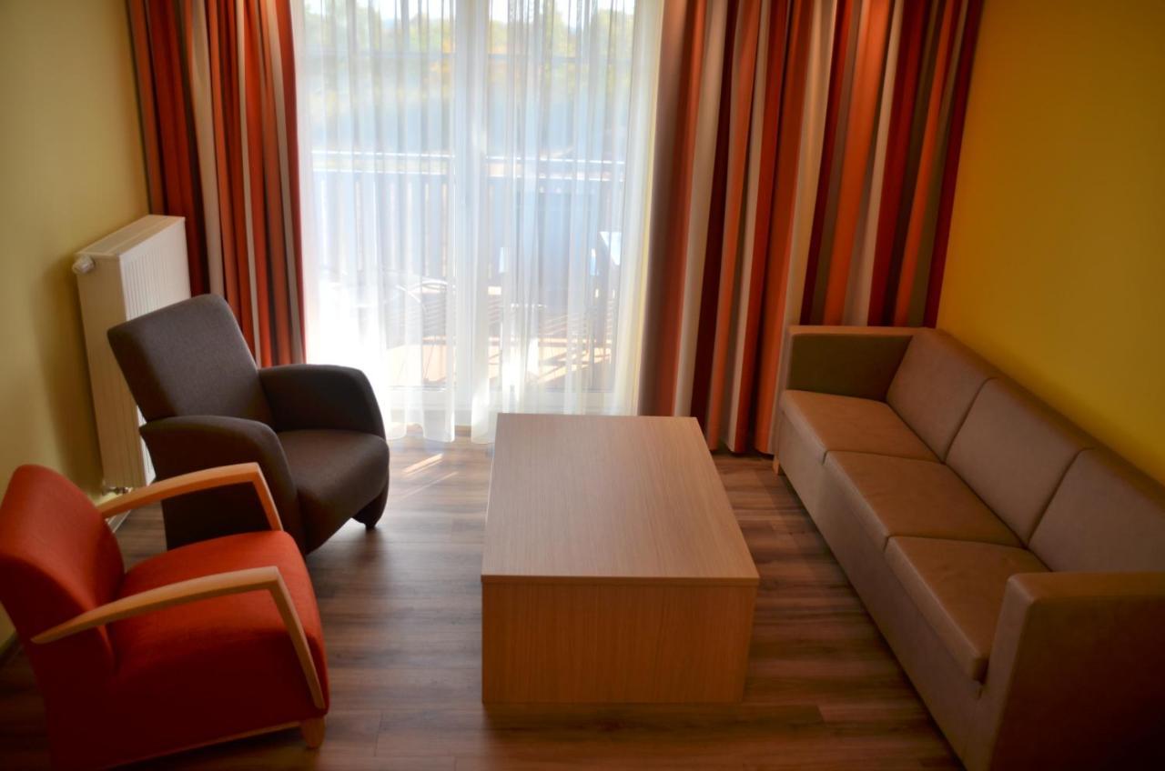 Hotel Bergwirt Herrieden Bagian luar foto